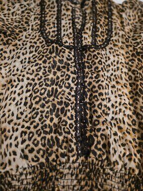 CHEETAH 🐆 MEDIUM SHIRTT!!